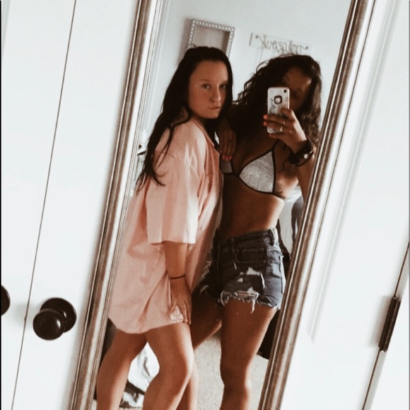 Meet your Posher, Kasey - Picture 2 of 3